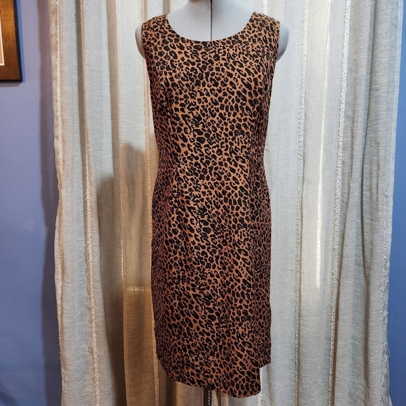Kathie Lee Collection Dresses & Skirts - Vintage Leopard Print size 10 Sleeveless Shift Dress